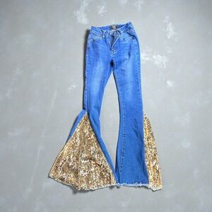 Lucky and Blessed L&B Bell Bottom Flare Jeans w/Gold Sequins Size 0 Inseam 31”